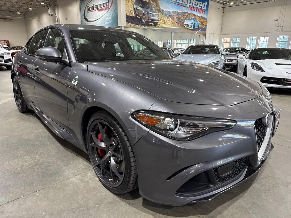 2017 Alfa Romeo Giulia Quadrifoglio
