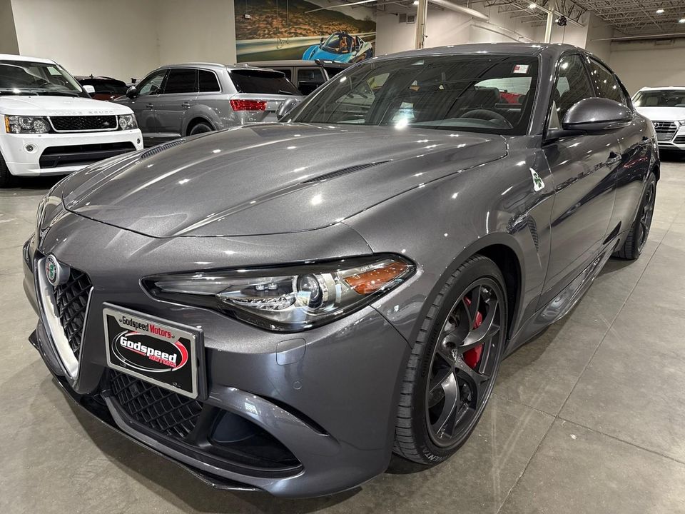 2017 Alfa Romeo Giulia Quadrifoglio