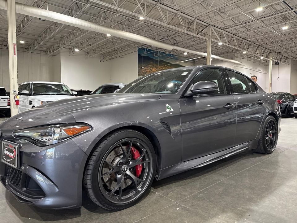 2017 Alfa Romeo Giulia Quadrifoglio