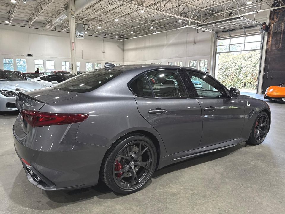 2017 Alfa Romeo Giulia Quadrifoglio