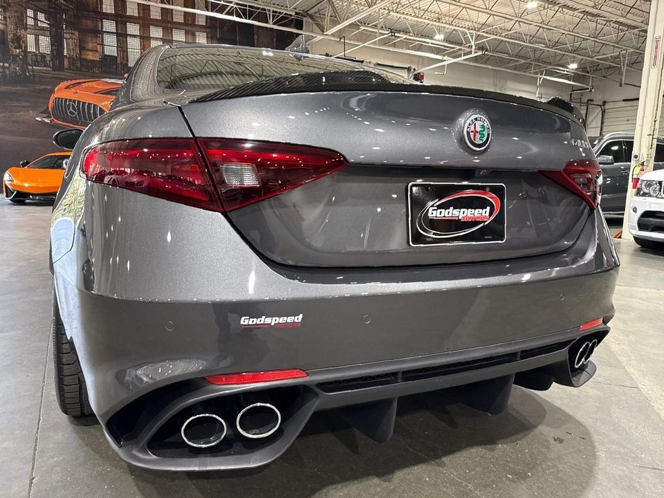 2017 Alfa Romeo Giulia Quadrifoglio