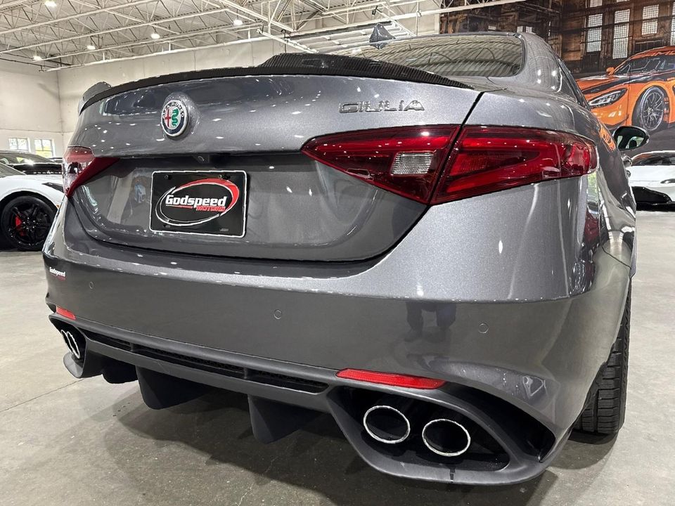 2017 Alfa Romeo Giulia Quadrifoglio