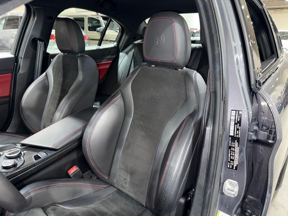 2017 Alfa Romeo Giulia Quadrifoglio