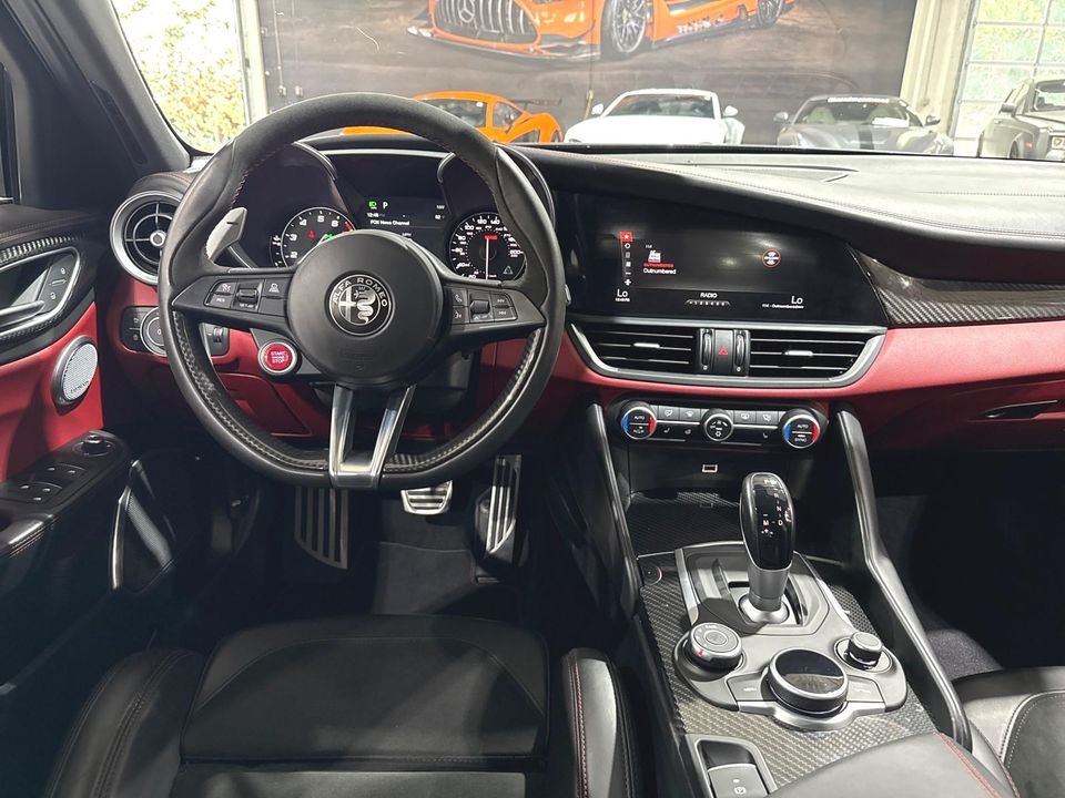 2017 Alfa Romeo Giulia Quadrifoglio