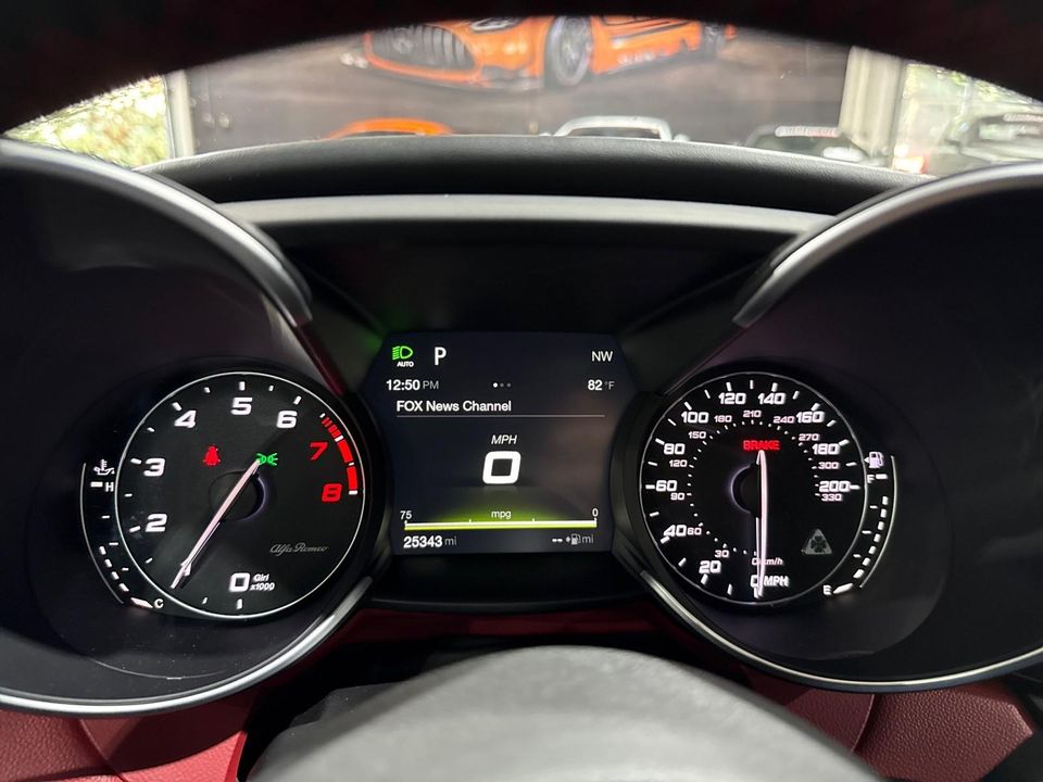 2017 Alfa Romeo Giulia Quadrifoglio