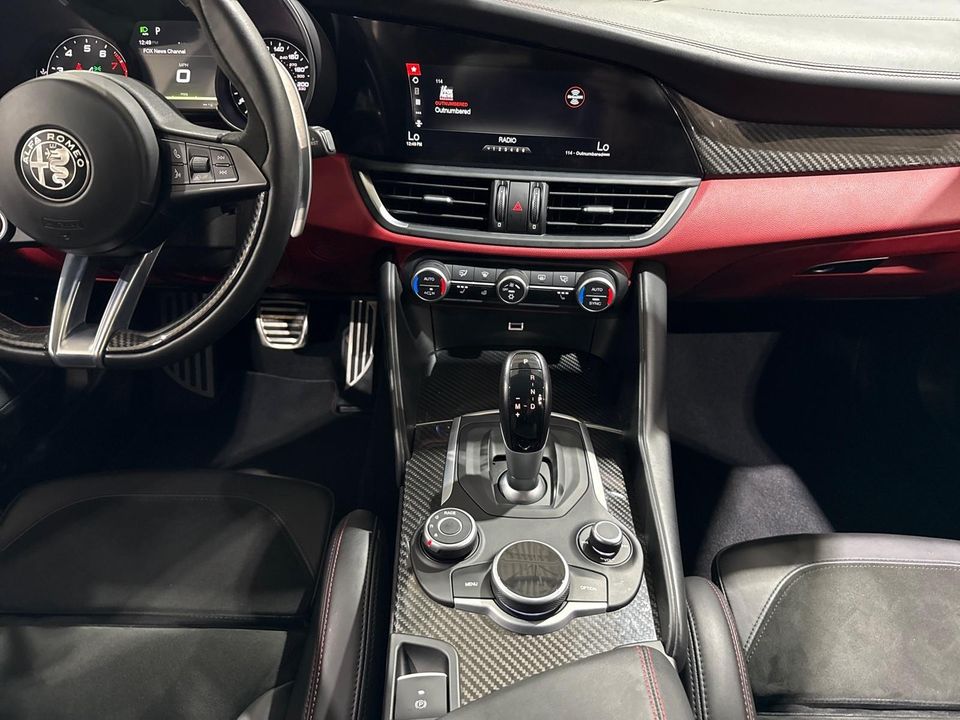 2017 Alfa Romeo Giulia Quadrifoglio