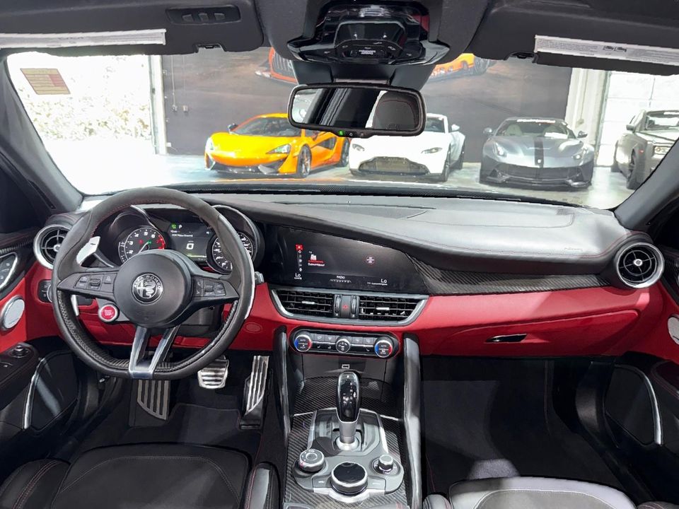 2017 Alfa Romeo Giulia Quadrifoglio