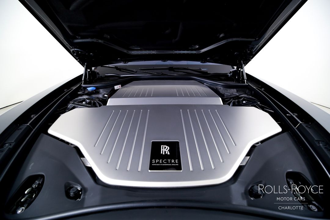 2025 Rolls-Royce Spectre