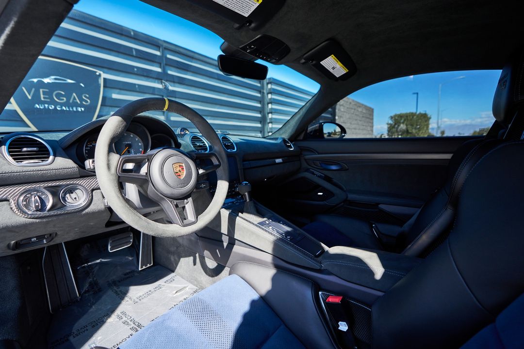 2023 Porsche 718 Cayman