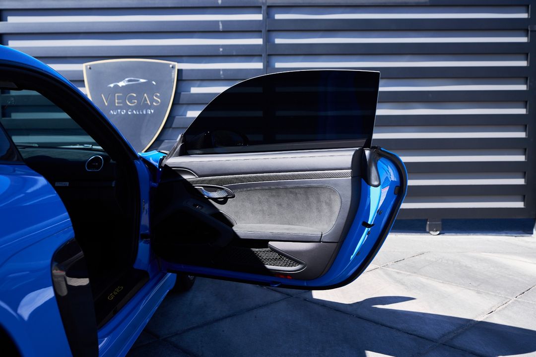 2023 Porsche 718 Cayman