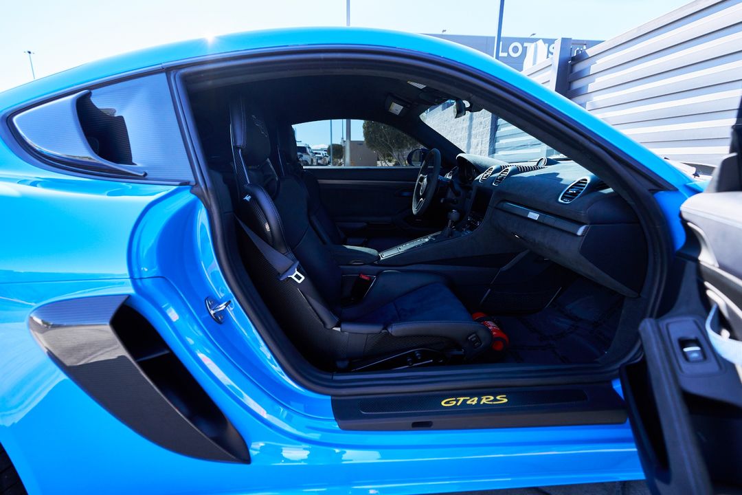 2023 Porsche 718 Cayman