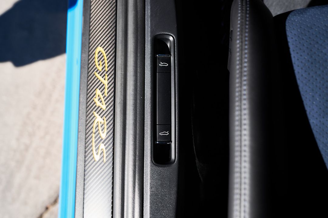 2023 Porsche 718 Cayman