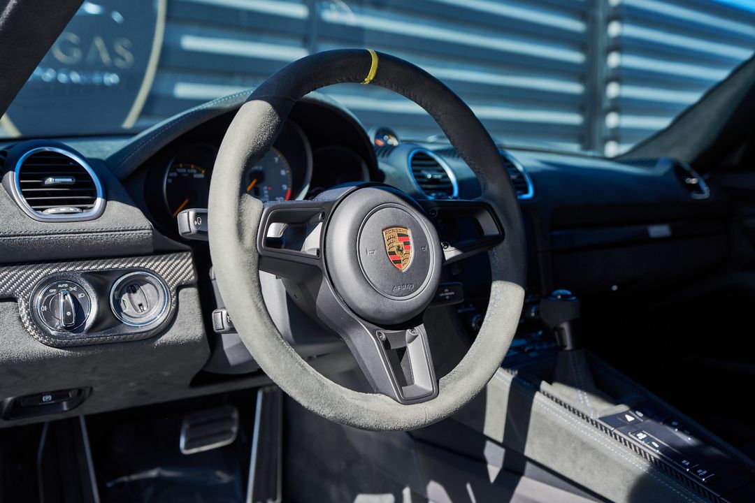 2023 Porsche 718 Cayman