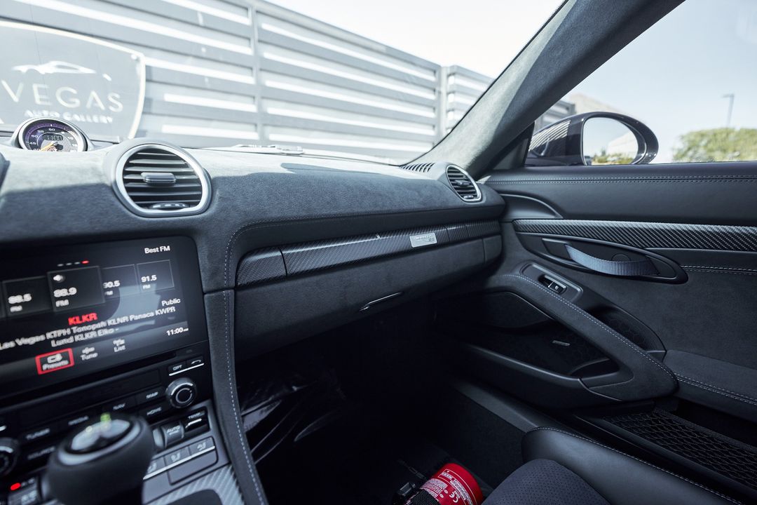 2023 Porsche 718 Cayman