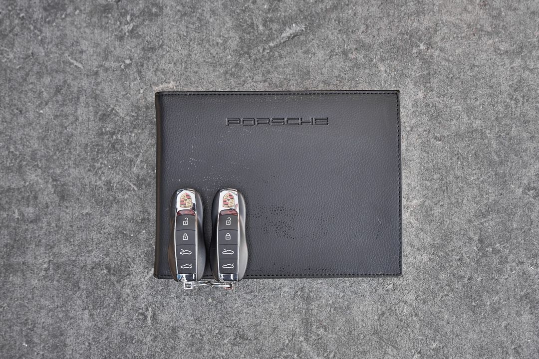 2023 Porsche 718 Cayman