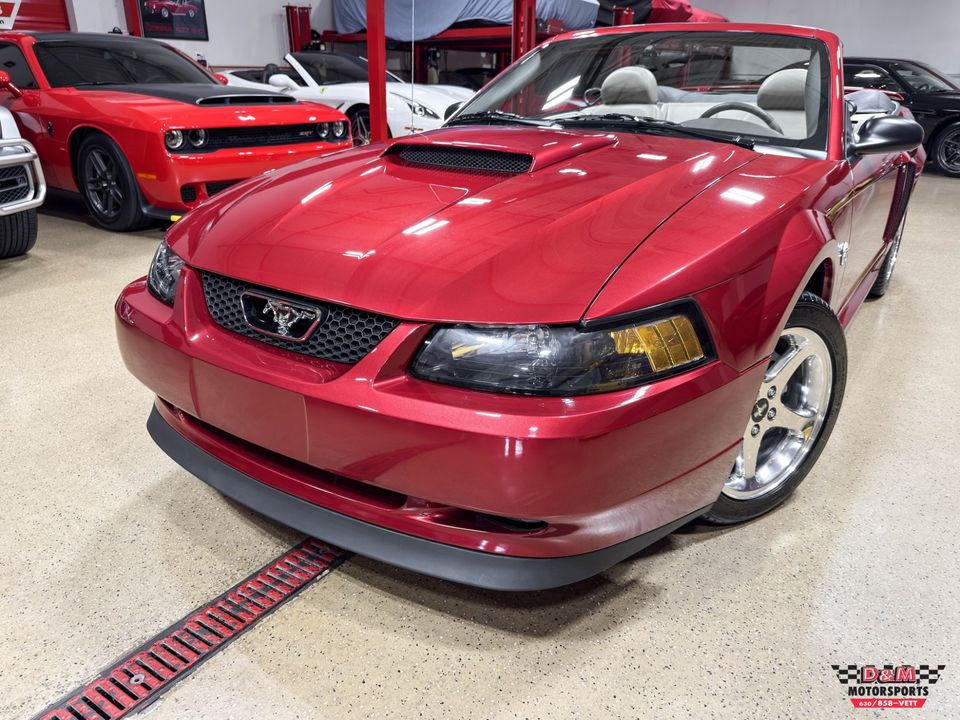 2004 Ford Mustang