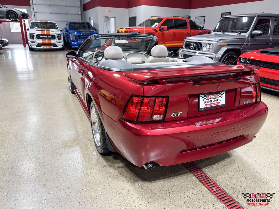 2004 Ford Mustang