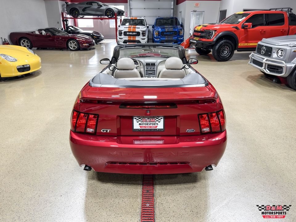 2004 Ford Mustang