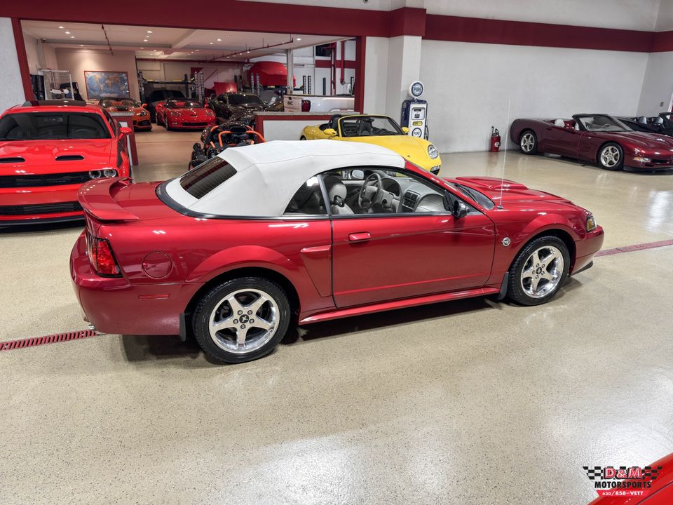 2004 Ford Mustang
