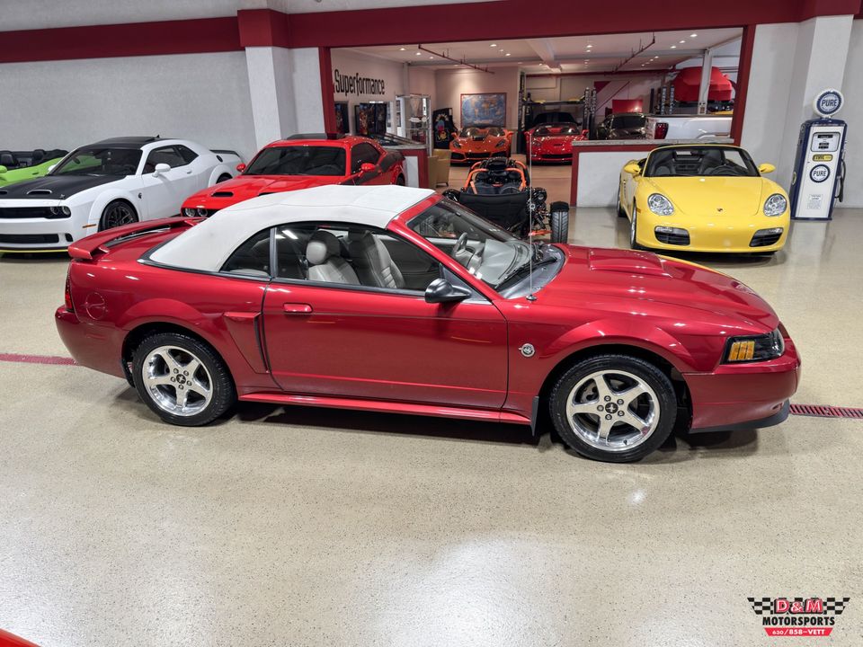 2004 Ford Mustang