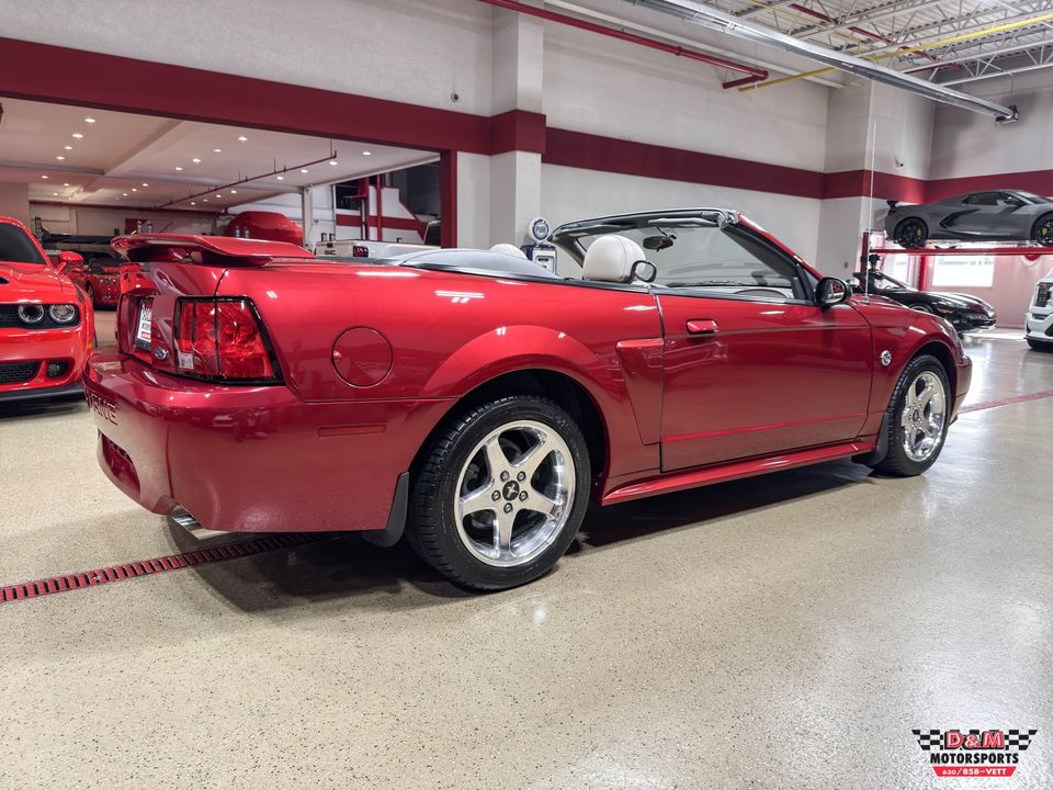 2004 Ford Mustang