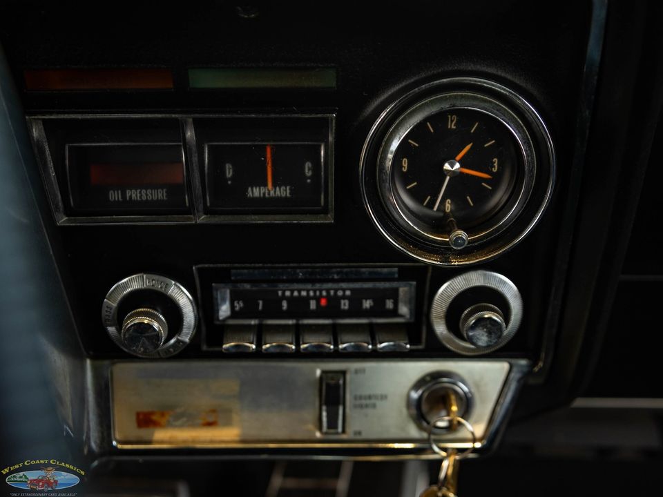 1966 Oldsmobile Toronado Deluxe
