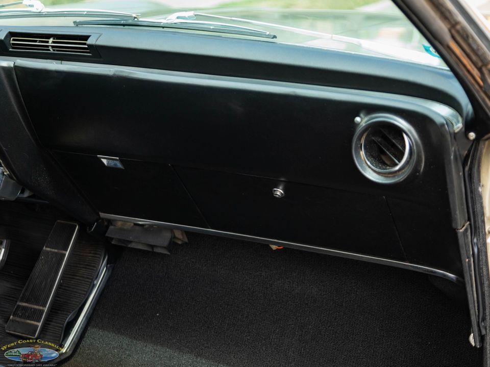 1966 Oldsmobile Toronado Deluxe