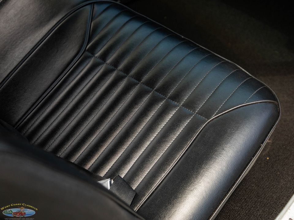 1966 Oldsmobile Toronado Deluxe
