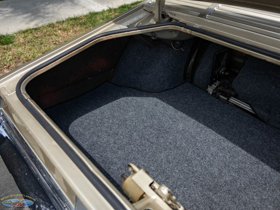 1966 Oldsmobile Toronado Deluxe