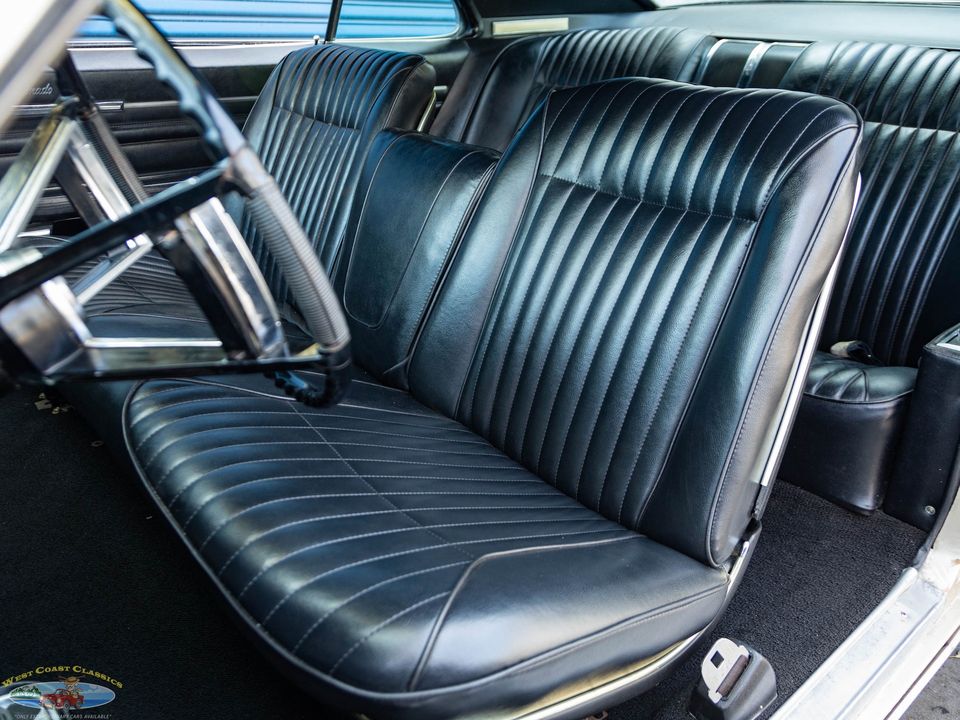 1966 Oldsmobile Toronado Deluxe