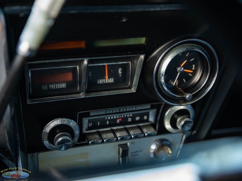 1966 Oldsmobile Toronado Deluxe