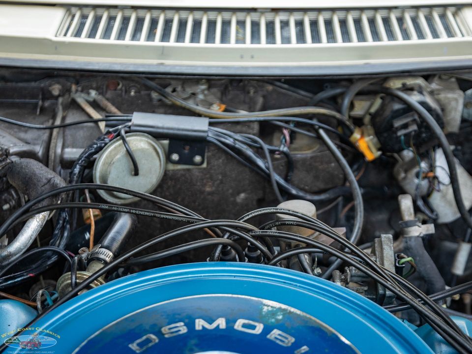 1966 Oldsmobile Toronado Deluxe