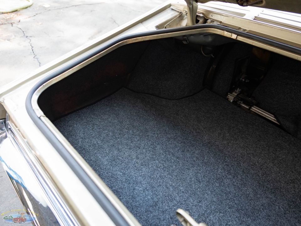 1966 Oldsmobile Toronado Deluxe