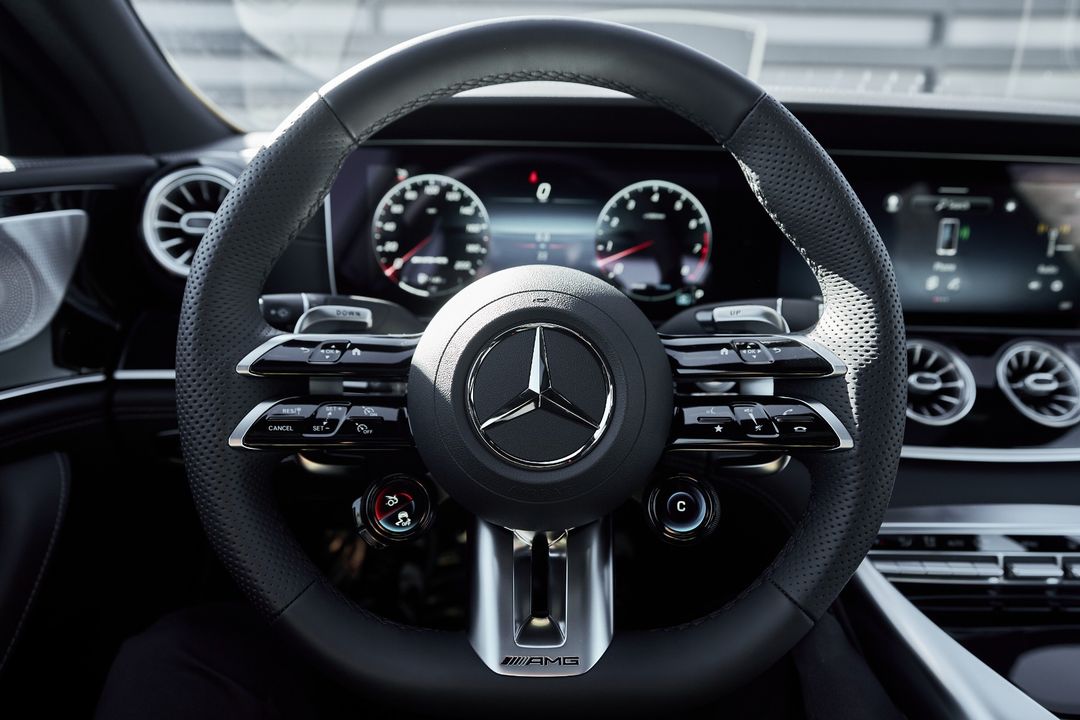 2024 Mercedes-Benz AMG   GT 43