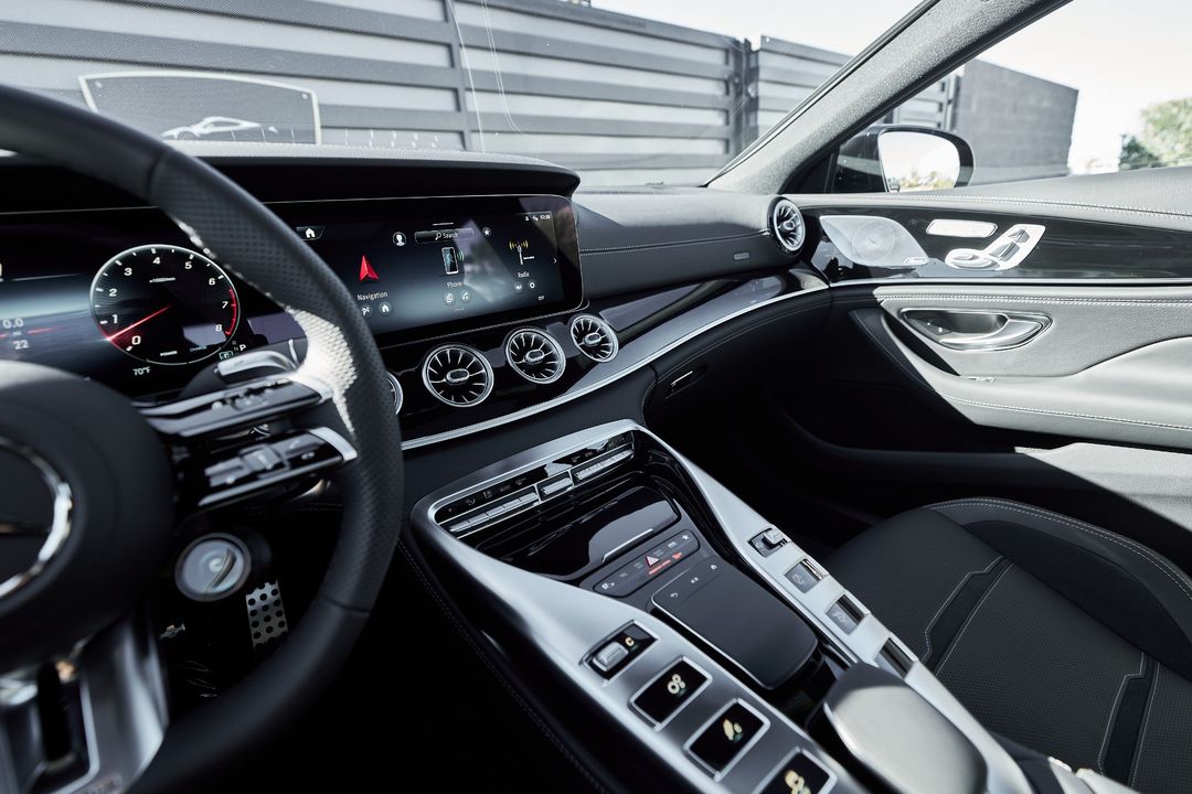 2024 Mercedes-Benz AMG   GT 43
