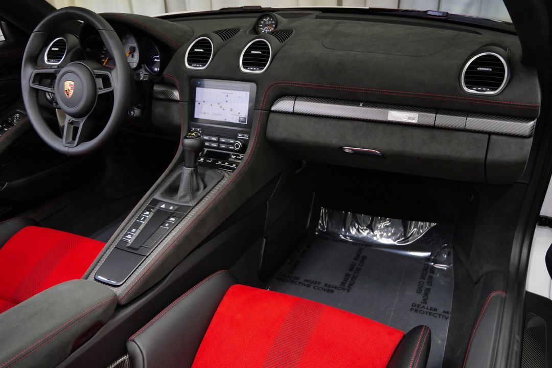 2024 Porsche 718