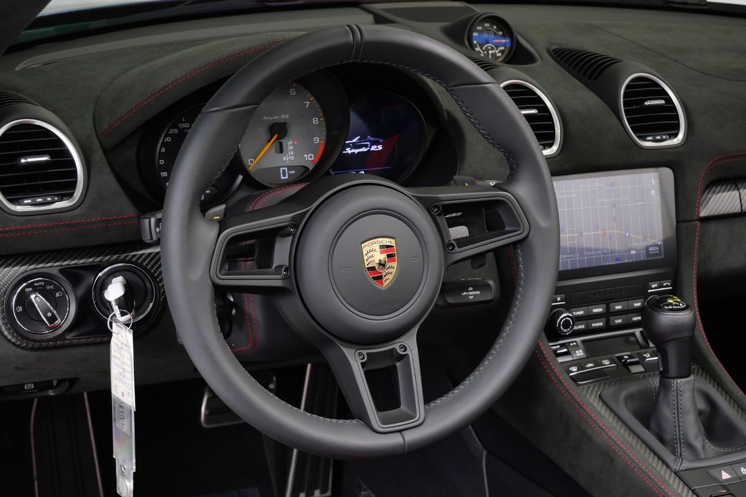 2024 Porsche 718