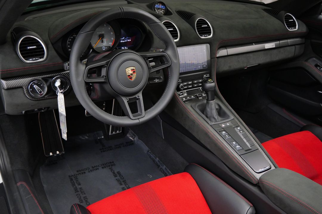 2024 Porsche 718