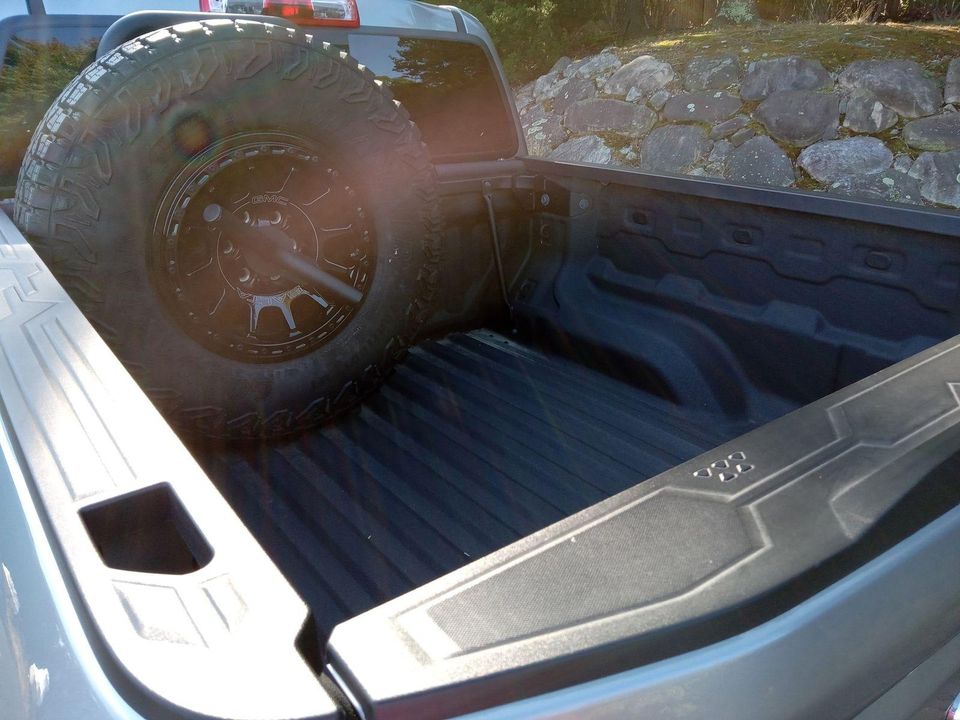 2024 GMC Canyon