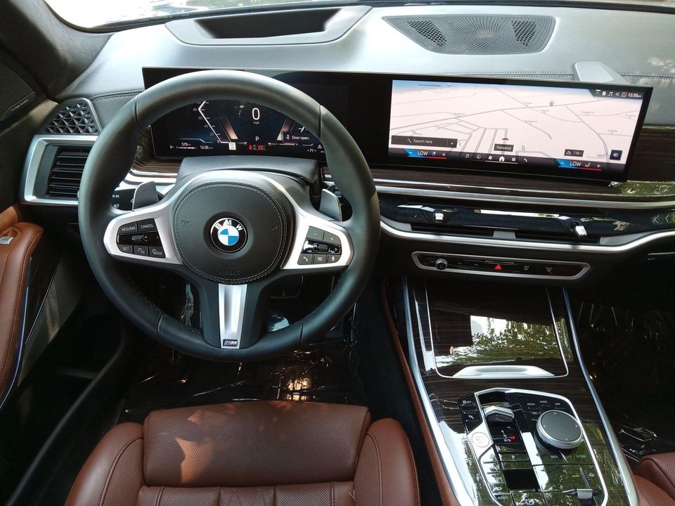 2024 BMW X7