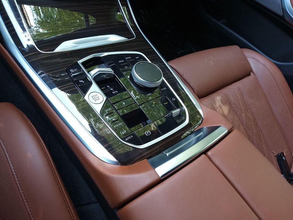 2024 BMW X7