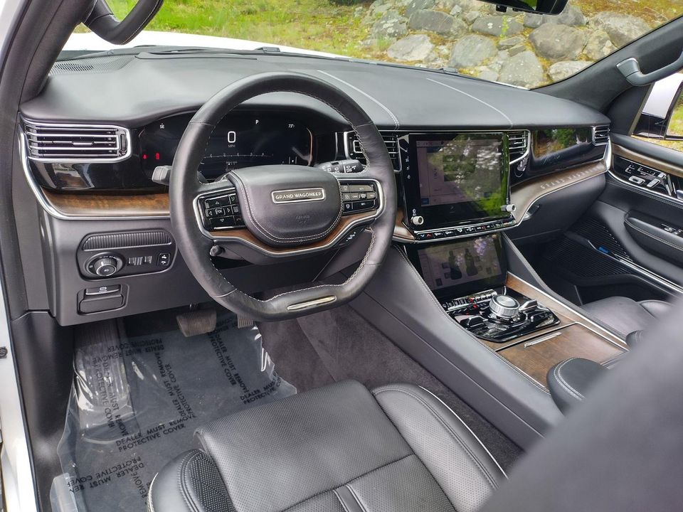 2022 Jeep Grand Wagoneer