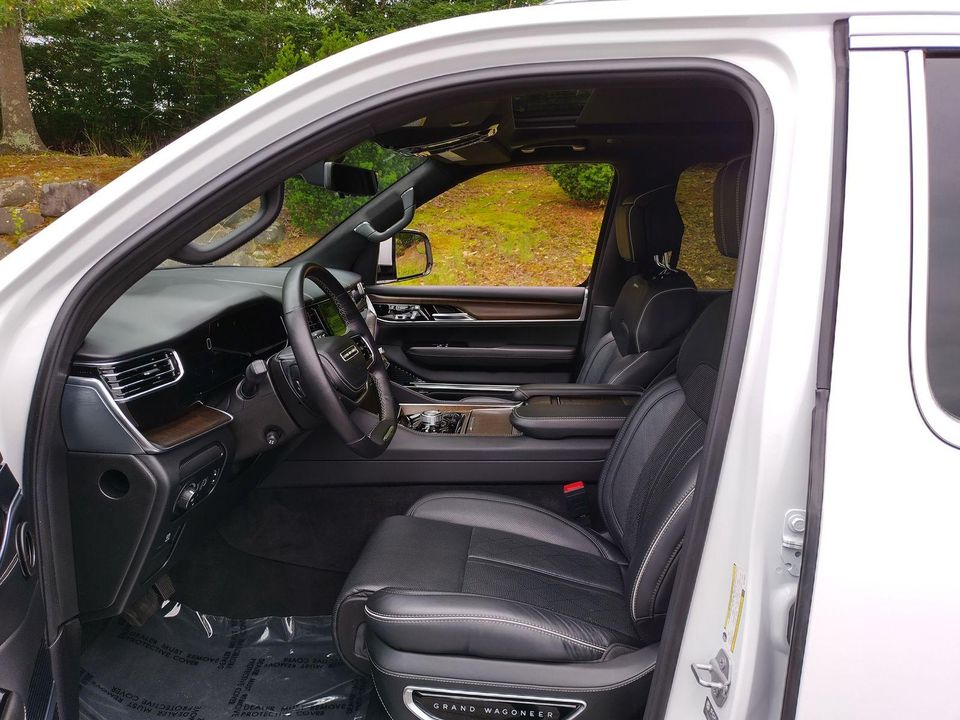 2022 Jeep Grand Wagoneer