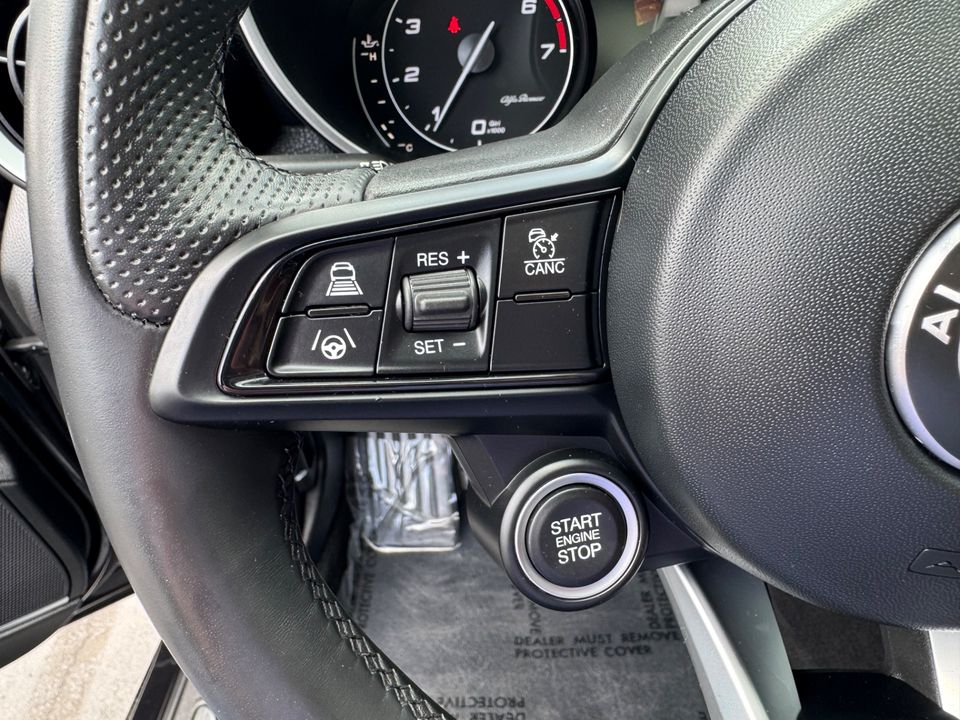 2022 Alfa Romeo Giulia