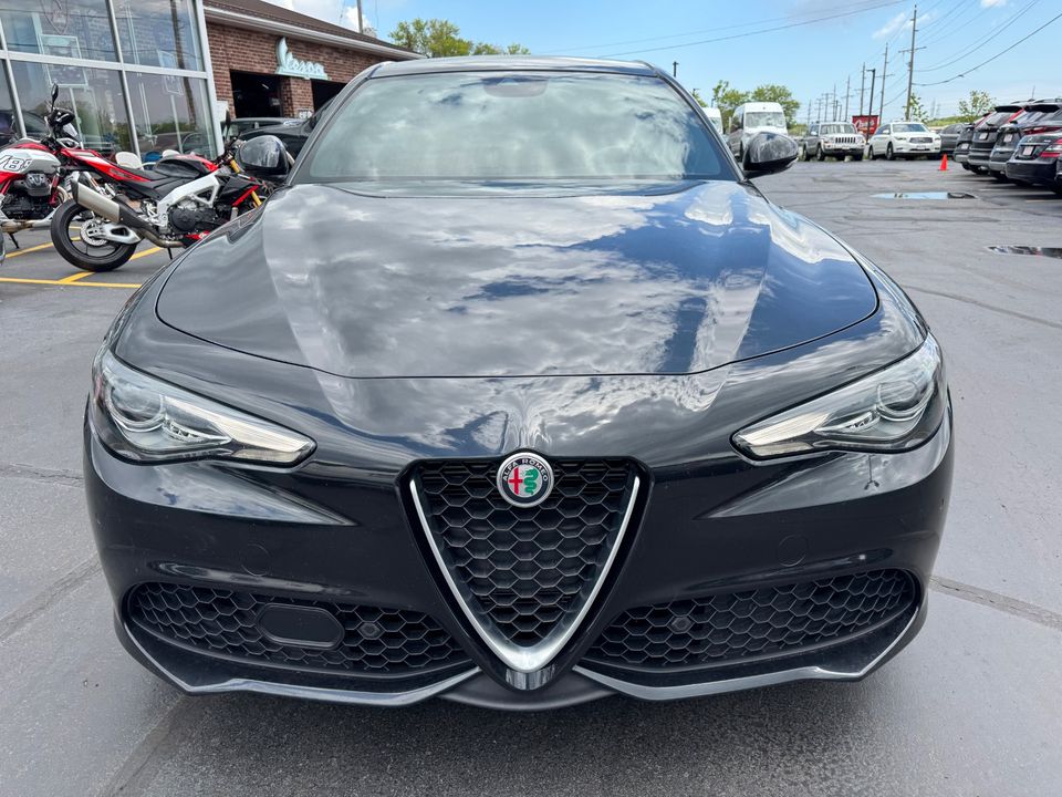 2022 Alfa Romeo Giulia