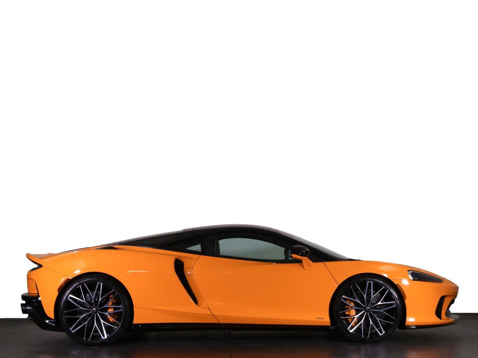 2025 McLaren GTS