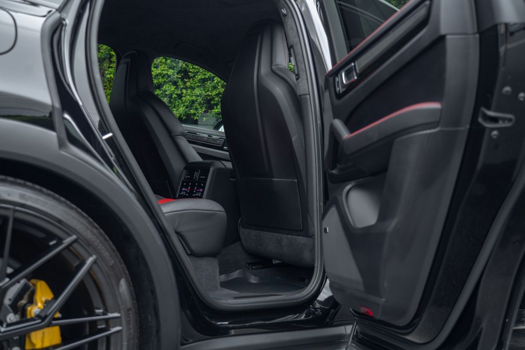 2023 Porsche Cayenne