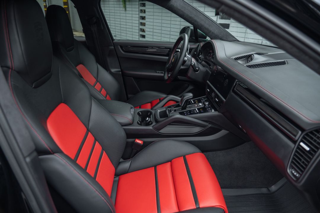 2023 Porsche Cayenne