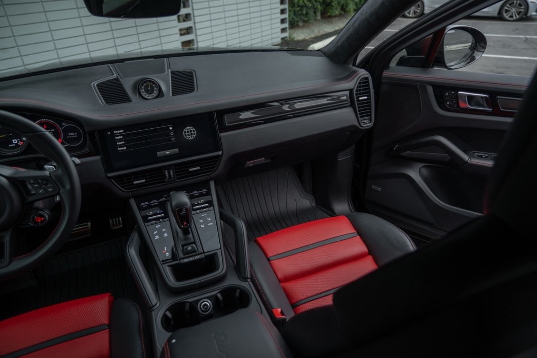 2023 Porsche Cayenne