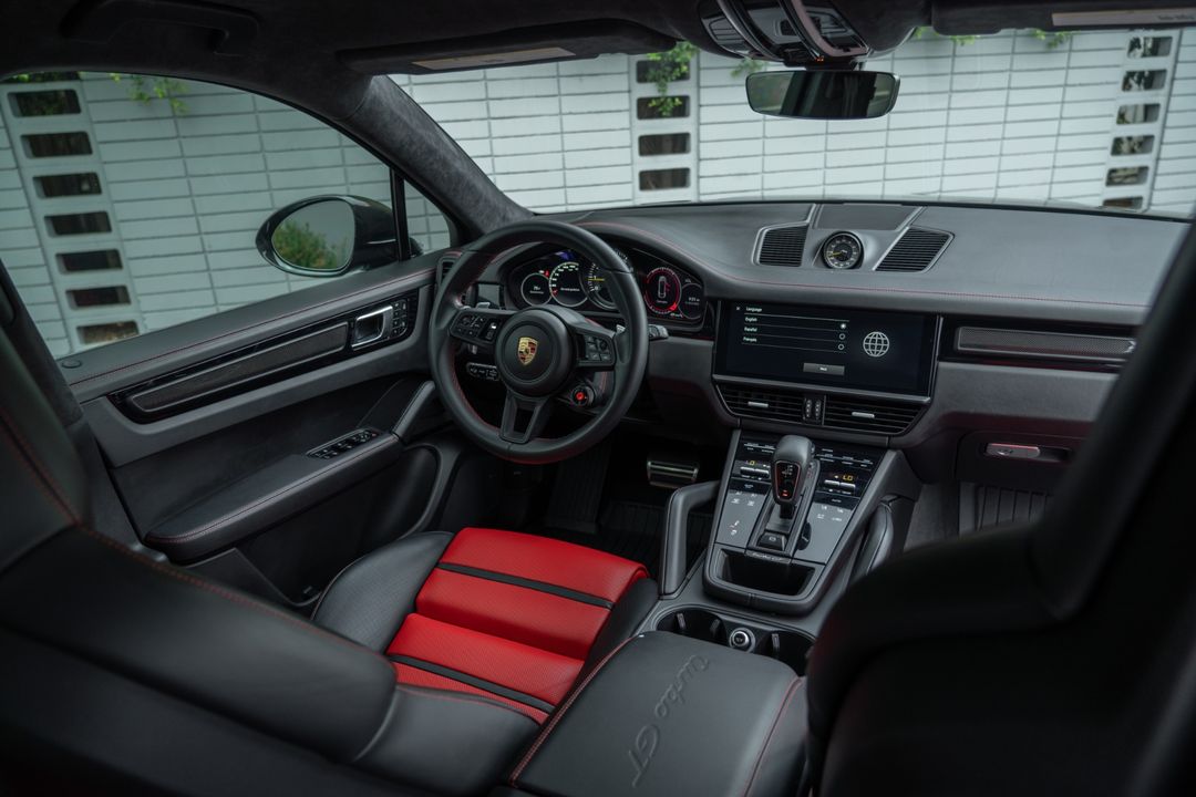 2023 Porsche Cayenne